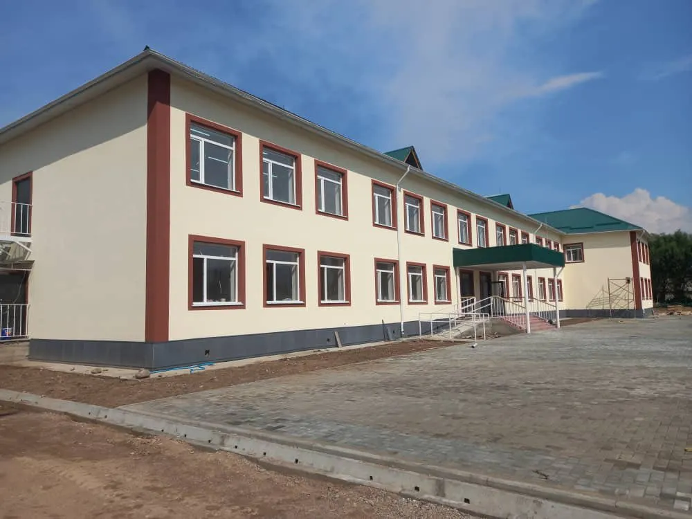 АН-ӨСТӨН АЙЫЛЫНДА ЖАНЫ МЕКТЕП ИШКЕ БЕРИЛЕТ.